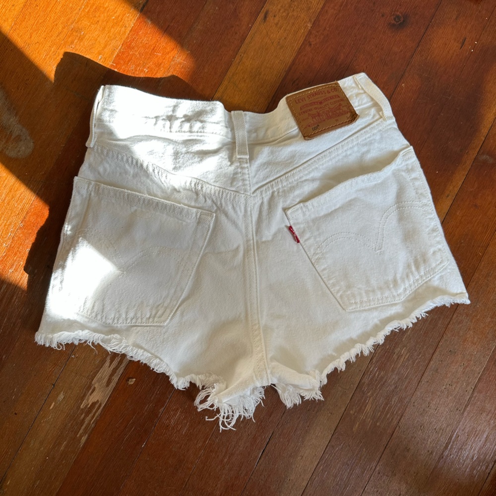 Levi 501 High Waisted White Shorts - Size 25